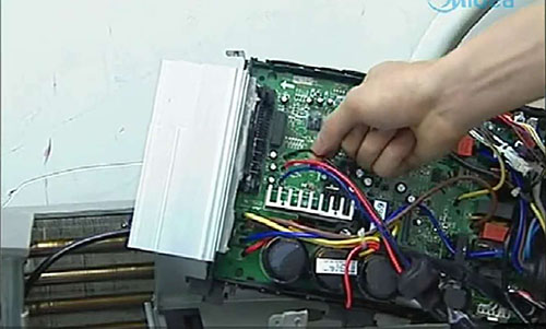 浙江美的空调电话是多少